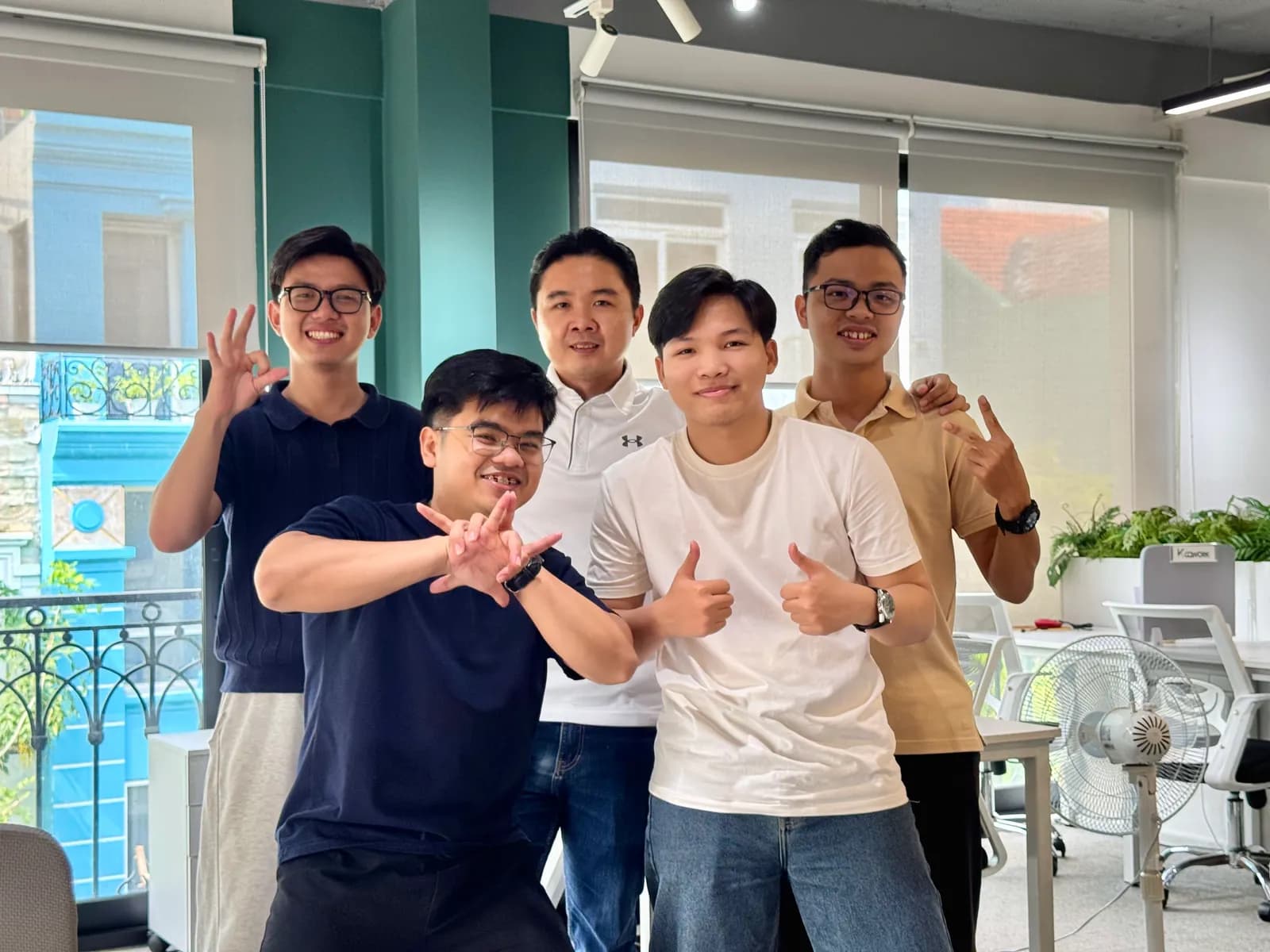 FIX Partner team collaborating in the office